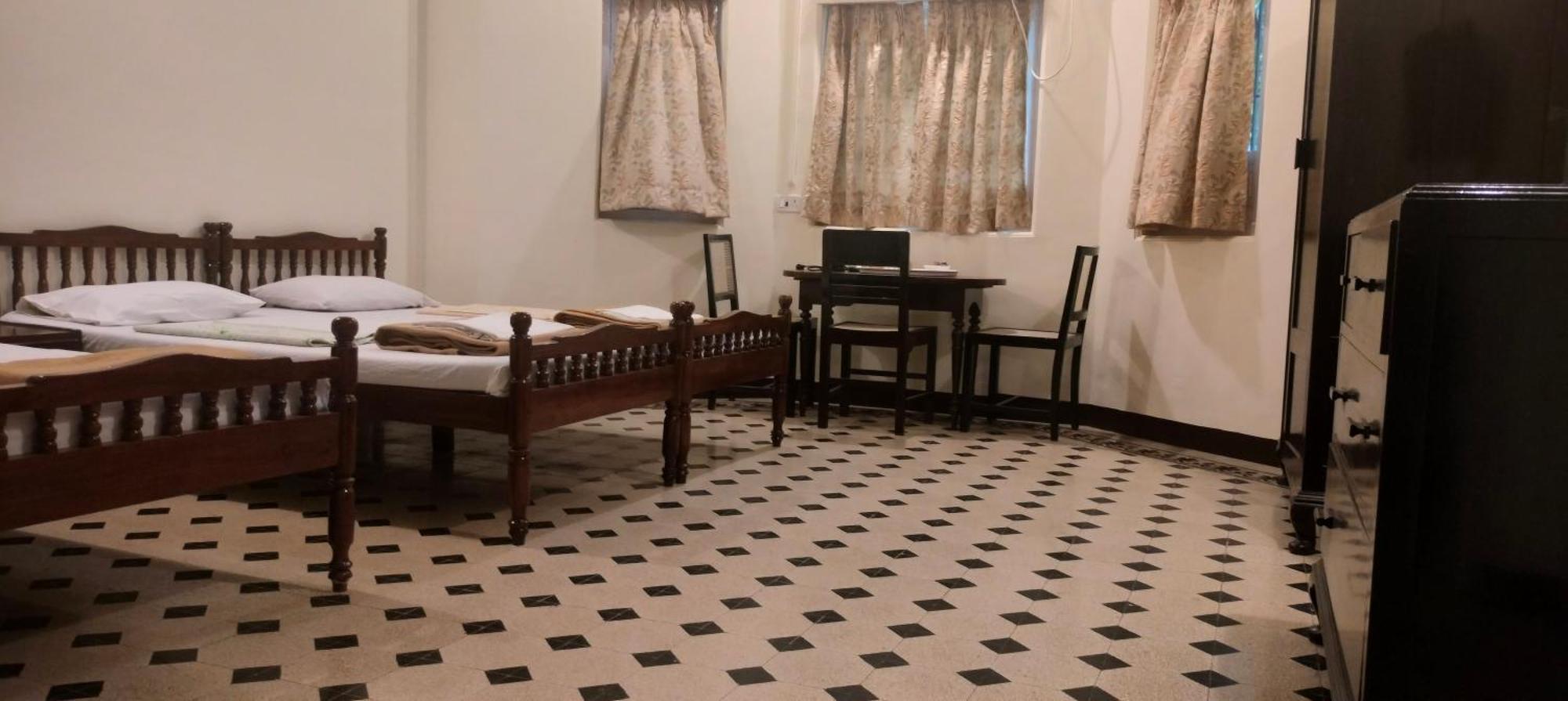 Bentleys Hotel Bombaj Zewnętrze zdjęcie